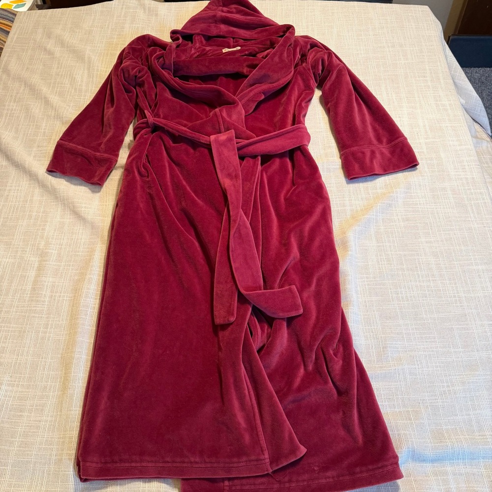 Marine Layer Holiday 2021 Burgundy‎ Velour Hooded Robe Organic Cotton Blend XS/S